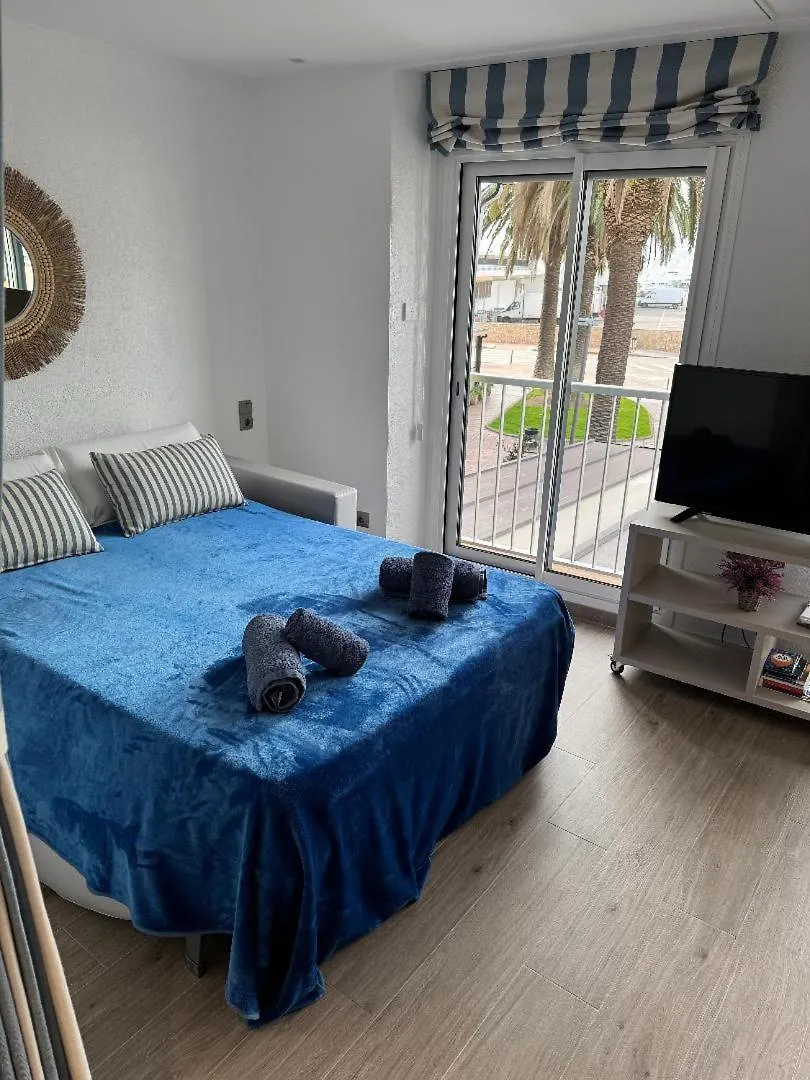 Loft Amb Vistes Al Mar By Apartaments La Catifa Palamos Spain